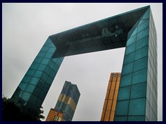 Modern Arch of Triumph near the entrance to Windows of the World.